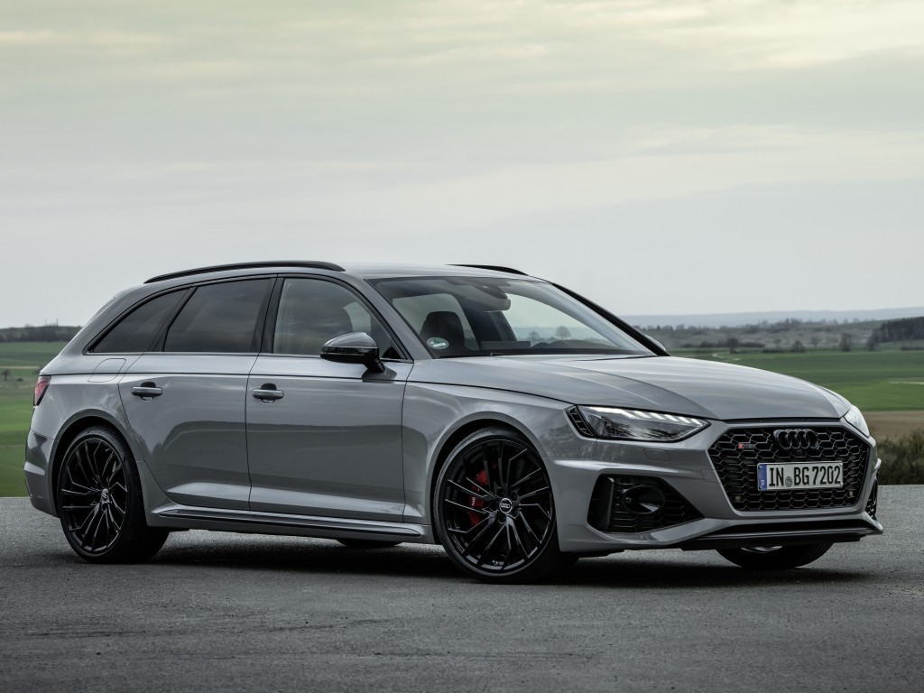Audi RS4 Avant 450hp (Automatic)